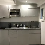 Luxe + Jardin Et Terrasse Semesterbostad Pontoise