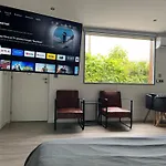 Luxe + Jardin Et Terrasse Semesterbostad *