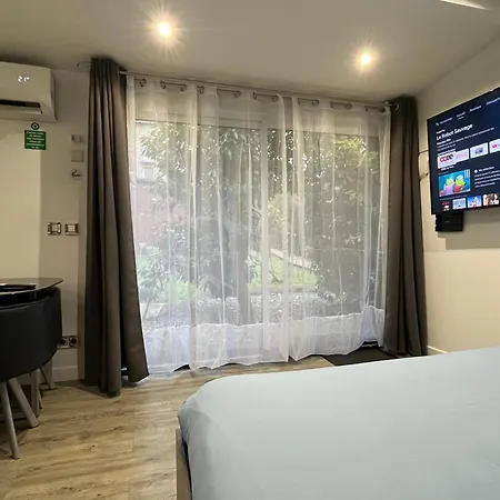 Luxe + Jardin Et Terrasse Casa de Férias *