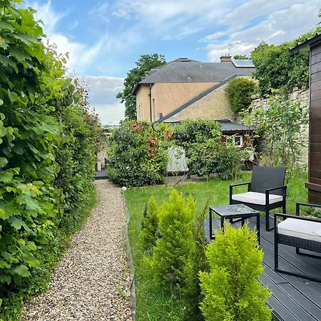 Luxe + Jardin Et Terrasse 뽕뚜와스