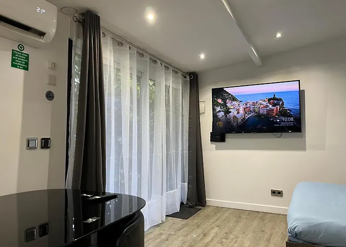 Luxe + Jardin Et Terrasse Ferienhaus Pontoise