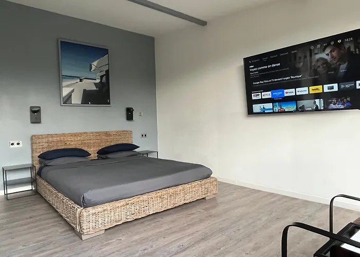 Holiday home Luxe + Jardin Et Terrasse